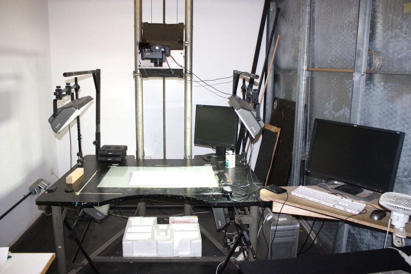 2 Drawing table in the studio