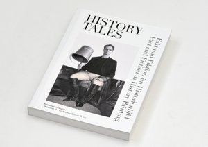 ein Foto von einem schwarz weiss Katalog