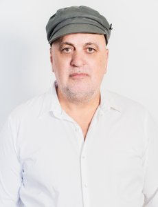 Yosi Wanunu ist Mentor von
 
  Ernst Lima
