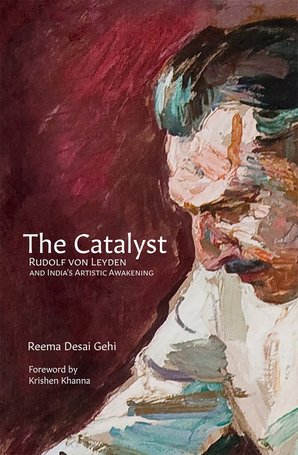 Buch von Reema Desai Gehi, „The Catalyst: Rudolf von Leyden and India’s Artistic Awakening”, das Cover-Sujet zeigt ein Porträt eines nachdenklichen Rudolf von Leyden vor rotem Hintergrund, Ausschnitt eines Gemäldes von Walter Langhammer (The Critic, 1943, Öl auf Leinwand).