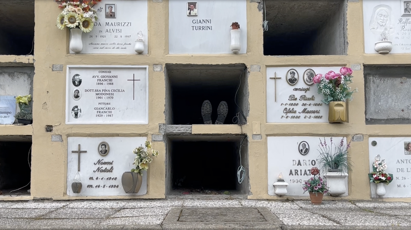 Graveyard with oben Graves